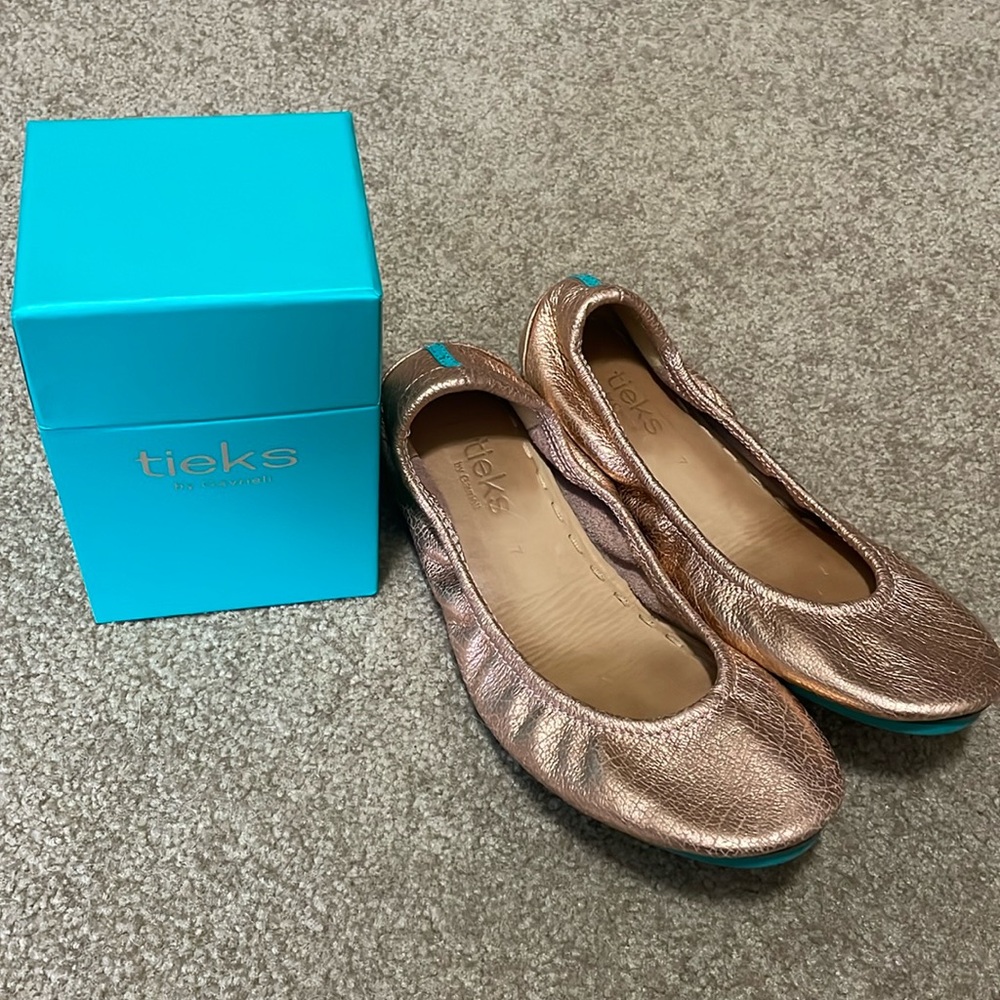 Rose Gold Glam Tieks - size 7